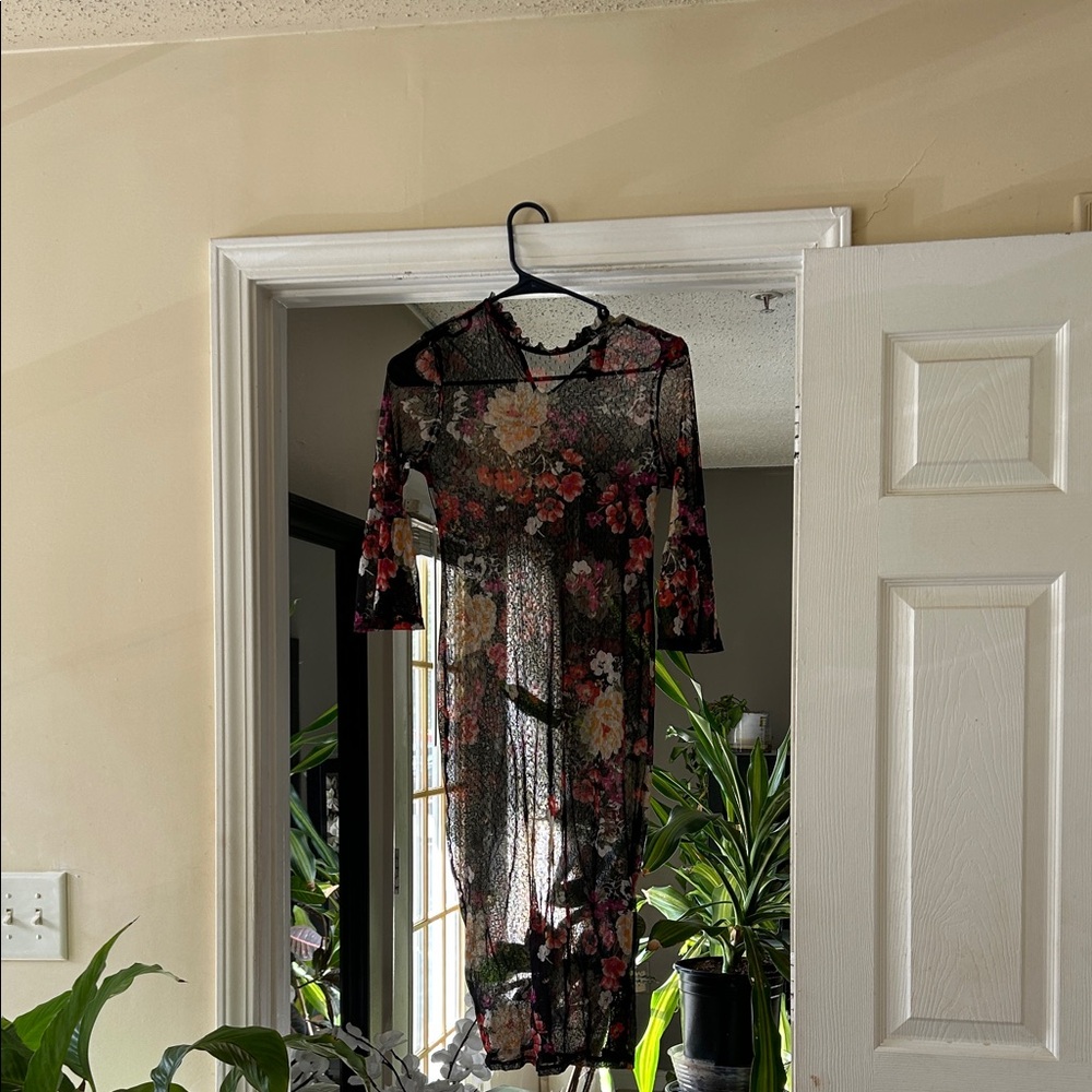 Elegant Black and Red Floral Lace Dress